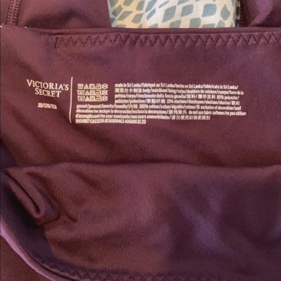 VS Sport 7/8 Leggings - Picture 2 of 4